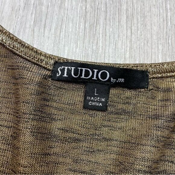 Women's Gold Metallic V-Neck Ruched Long Sleeve Top L - Picture 2 of 4